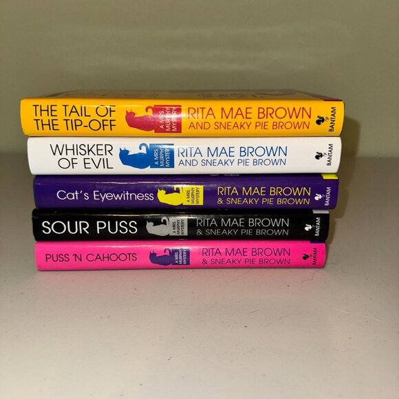 Lot 5 Mrs. Murphy Mystery by Rita Mae Brown & Sneaky Pie Brown Hardcover Novel - Picture 6 of 16